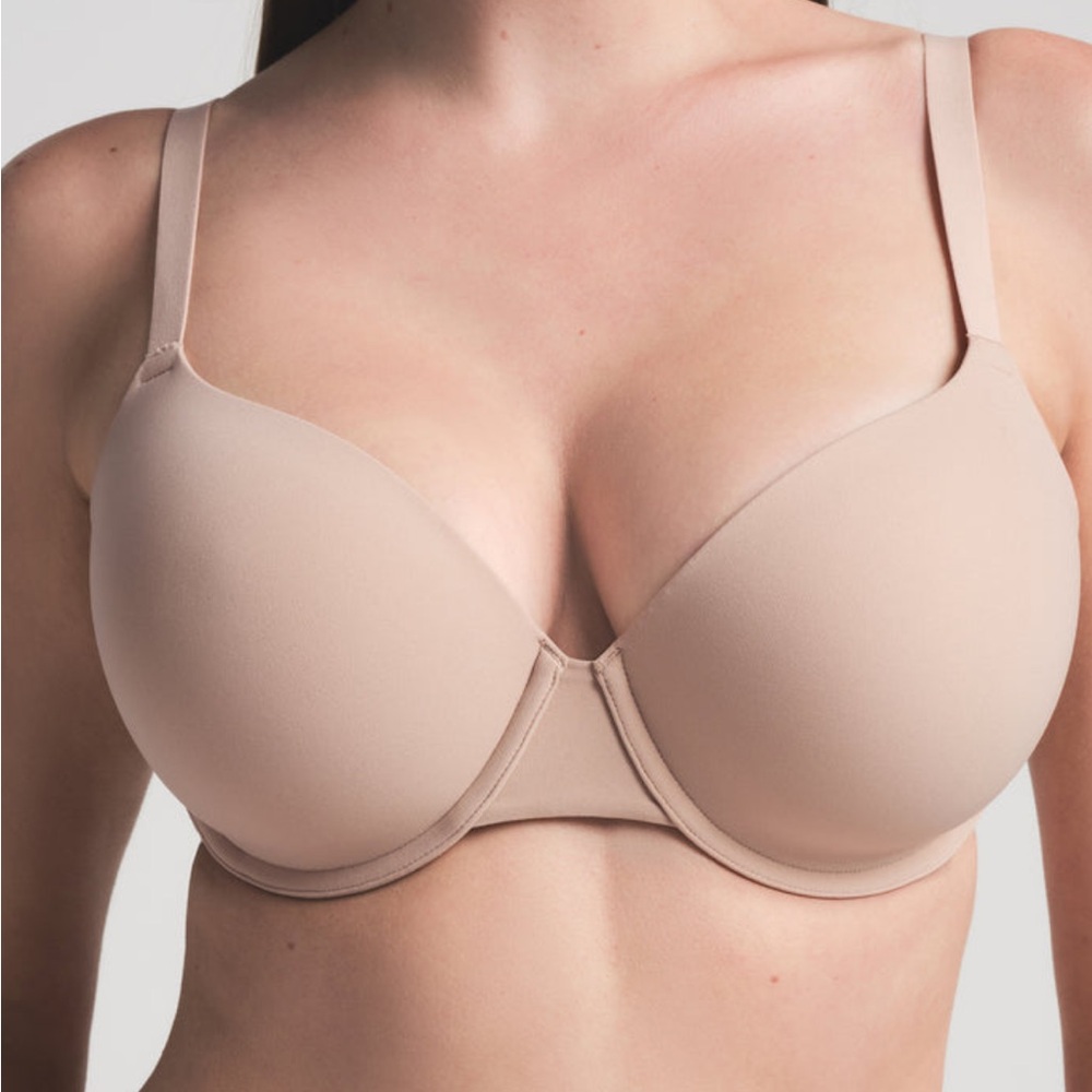 SKIMS Fits Everybody T-Shirt Bra